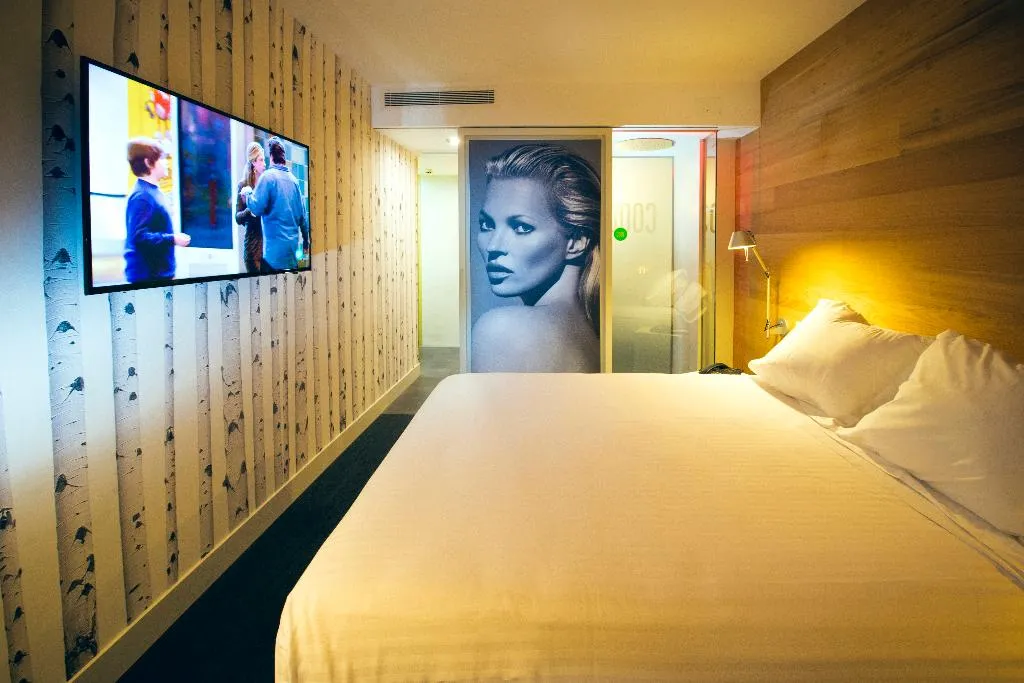 DOUBLE STANDARD Room, Mirador de Chamartin, Madrid