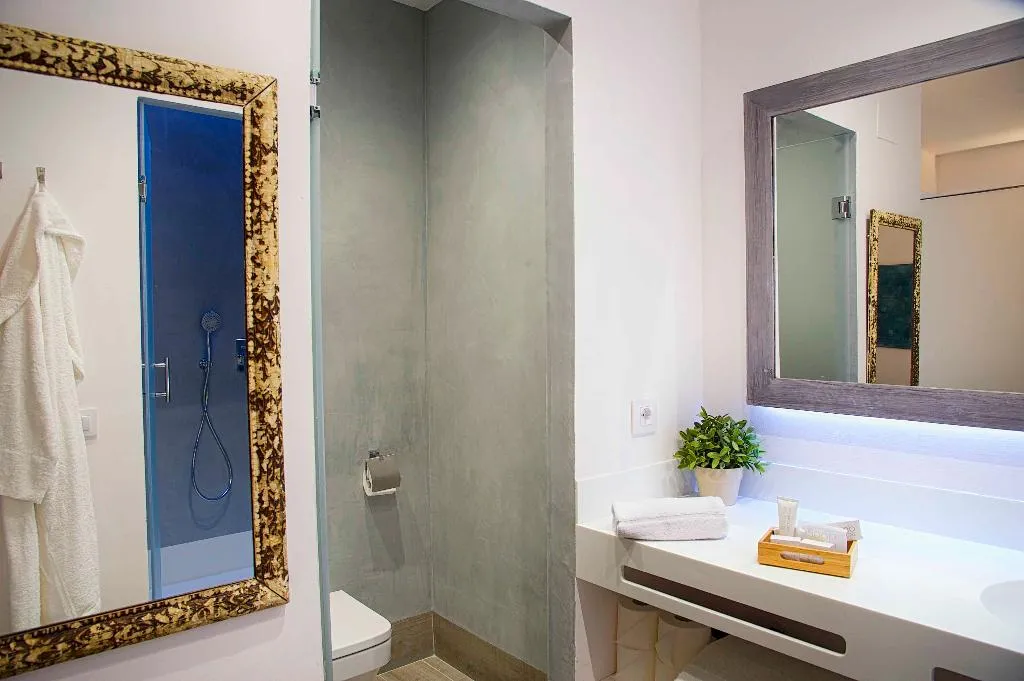 APARTMENT DELUXE Room, Overland Suites Catedral Luxury Apartments, Seville