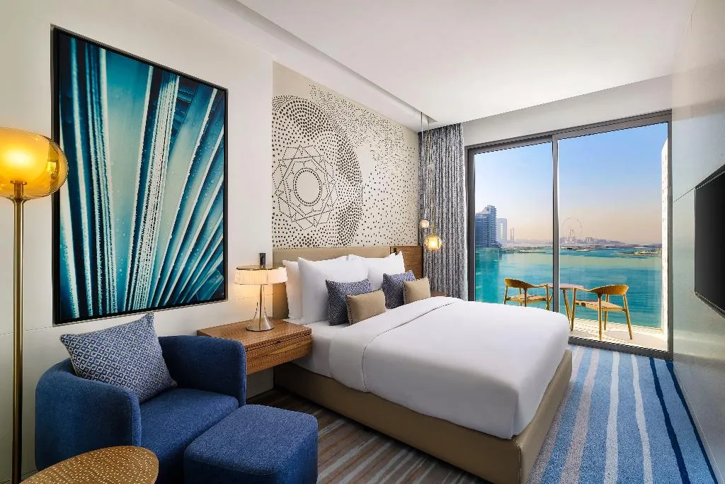 DOUBLE DELUXE SEA VIEW Room, Tumbi Ht Dubai The Palm, Tapestry Collec by Hilton, Dubai