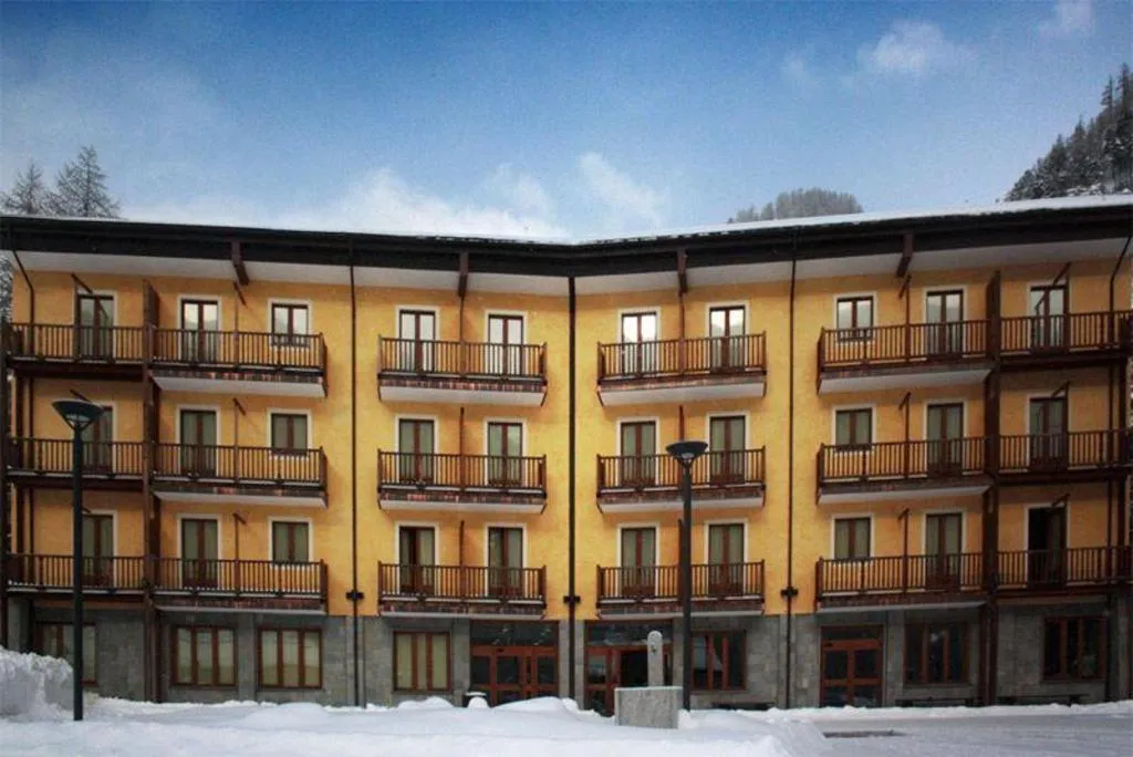 General view, Casalpina Don Barra, Milan