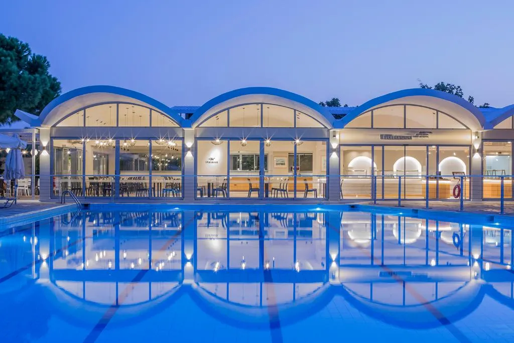 Restaurant, Golden Coast, Athens