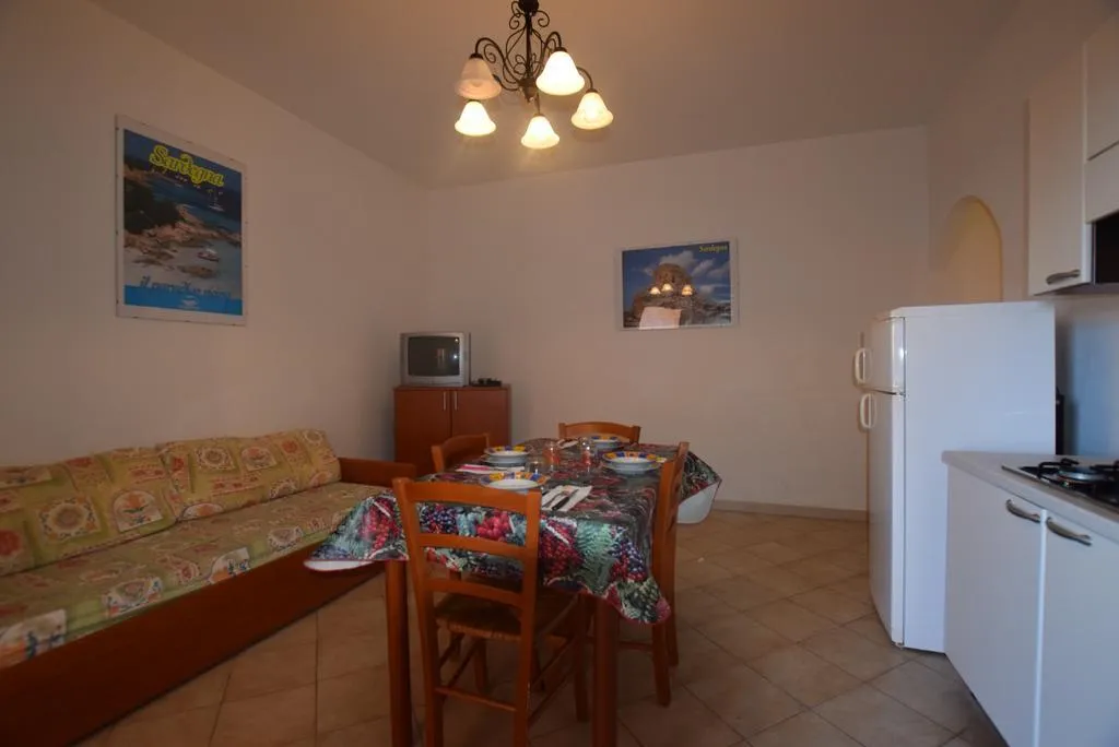APARTMENT CAPACITY 6 Room, Residenza sul Mare, Cagliari