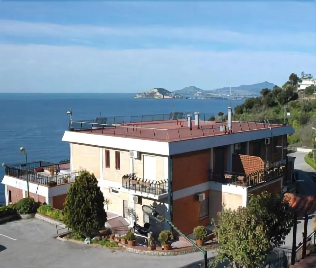 General view, Mini Hotel, Naples