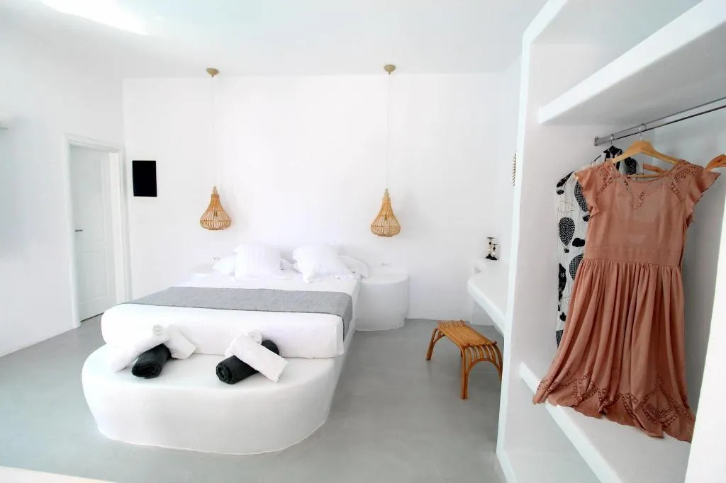 Room, Filira Suites, Santorini