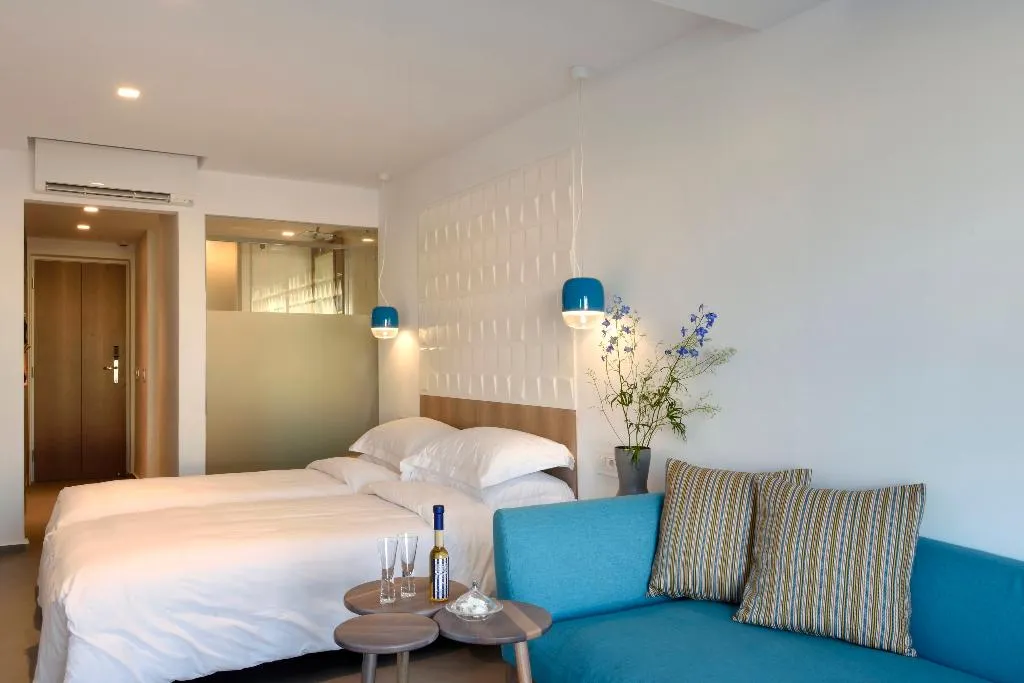 DOUBLE SUPERIOR SIDE SEA VIEW Room, Myconian Korali Relais & Chateaux, Mykonos