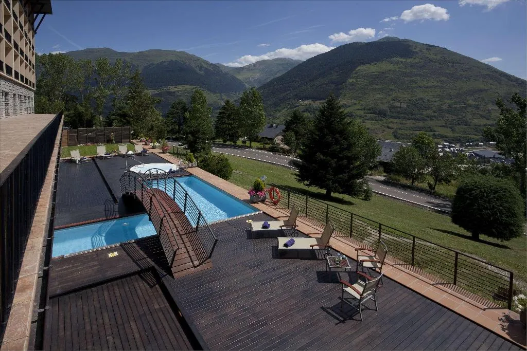 Sports and Entertainment, Parador de Vielha, Costa Brava