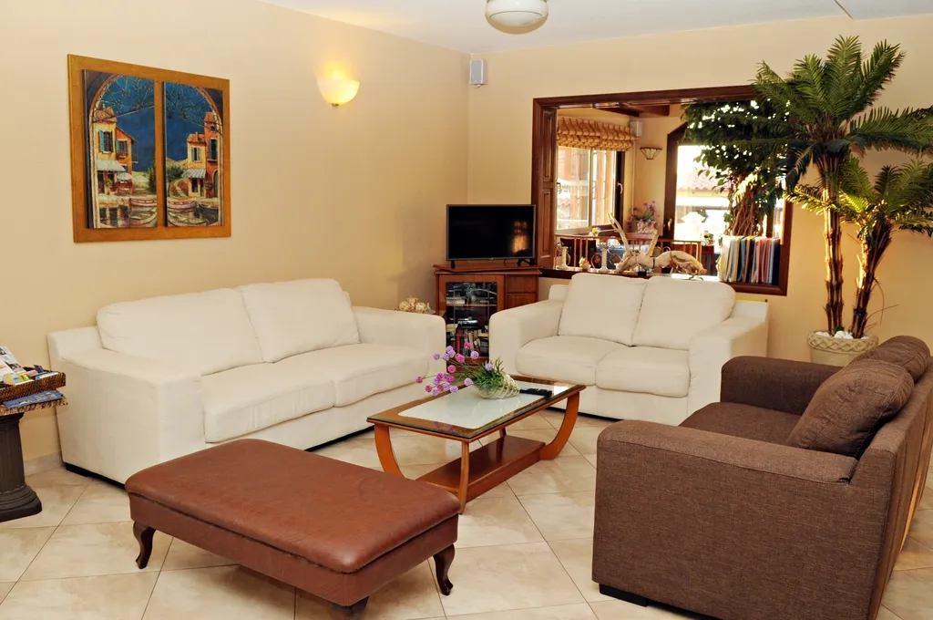 Lobby, Athena, Samos