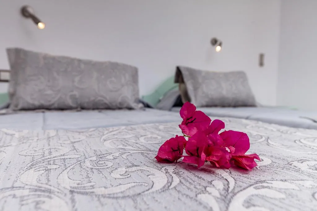STUDIO CAPACITY 2 Room, Avraki, Santorini