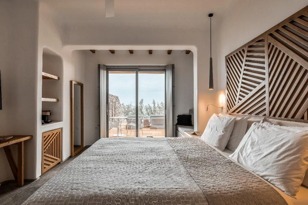 SUITE WITH JACUZZI Room, Alissachni Mykonos, Mykonos