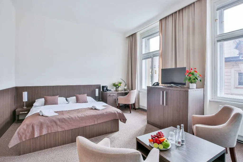 Room, Apartments Embassy by LH, Prague