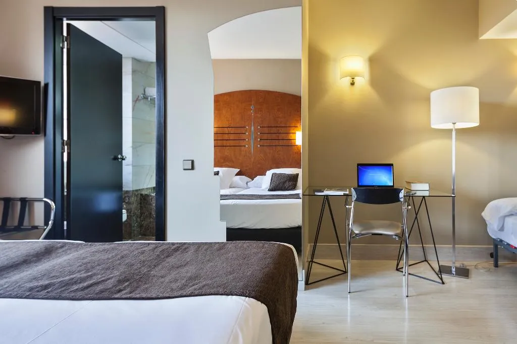 TRIPLE STANDARD Room, Acta City 47, Barcelona