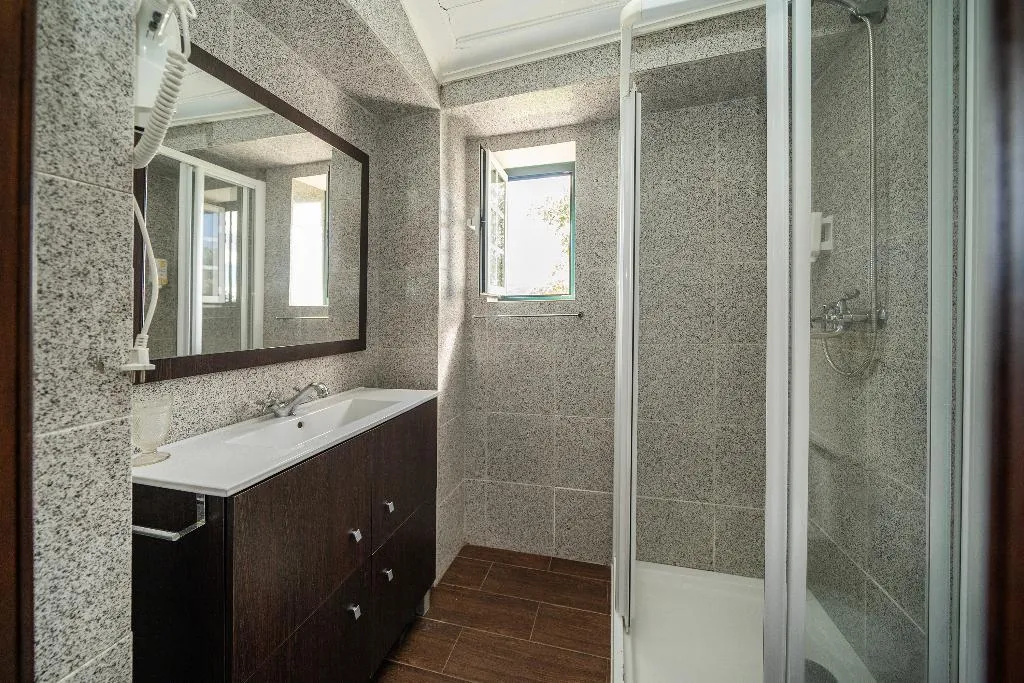 APARTMENT ONE BEDROOM Room, Quinta da Aldeia, Porto