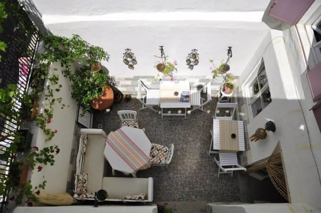 Terrace, Eolya Konukevi, Izmir