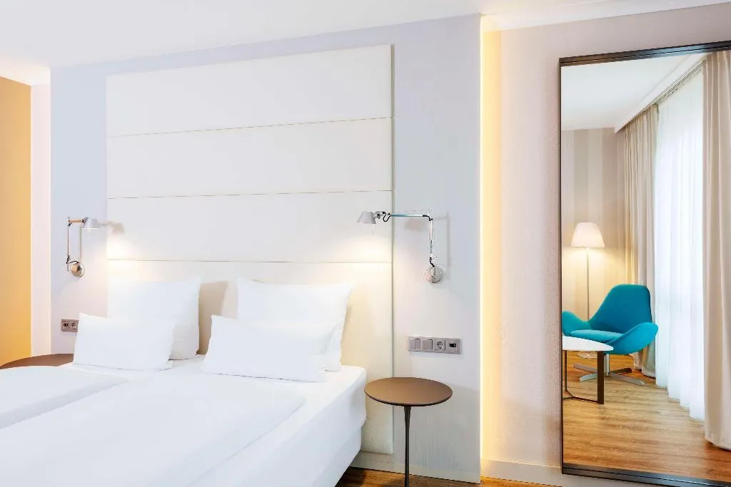 DOUBLE STANDARD Room, NH Berlin Alexanderplatz, Berlin