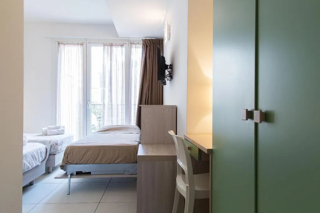 Room, Centrale B B, Florence