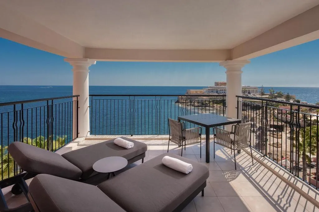 DOUBLE SEA VIEW KING BED Room, Westin Dragonara Resort, Malta
