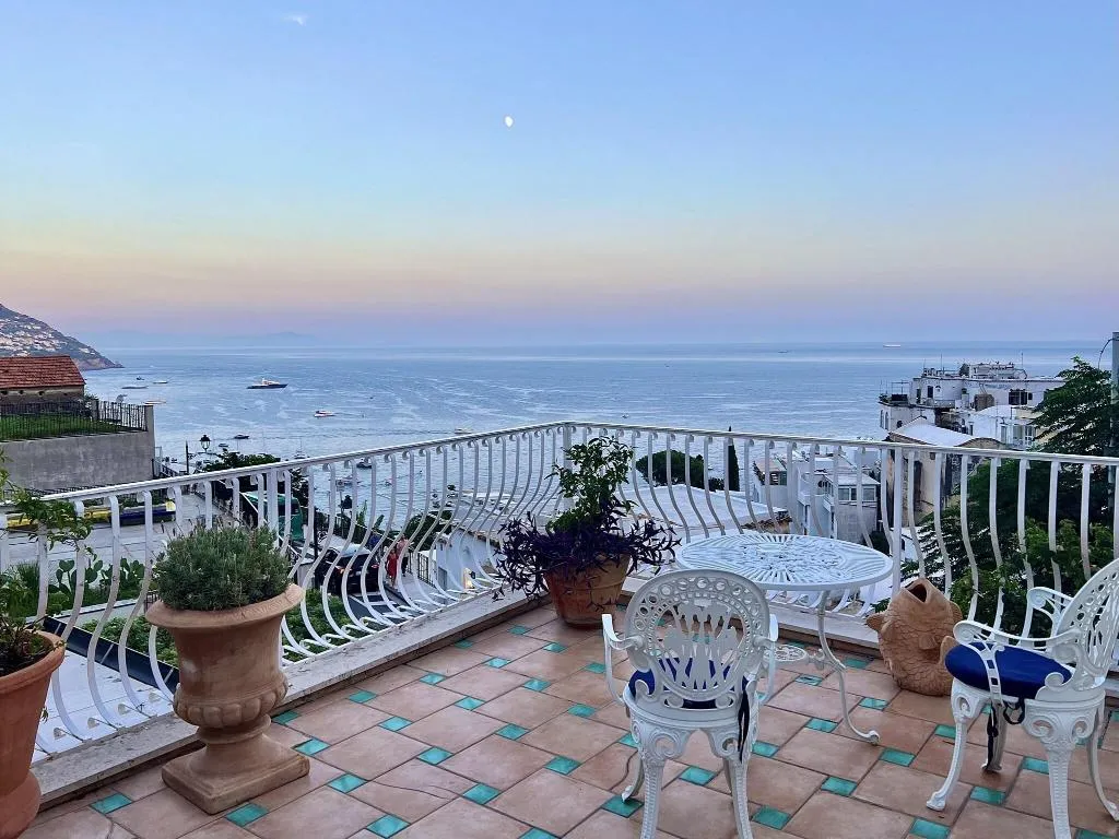 Terrace, Hotel Villa Delle Palme, Naples
