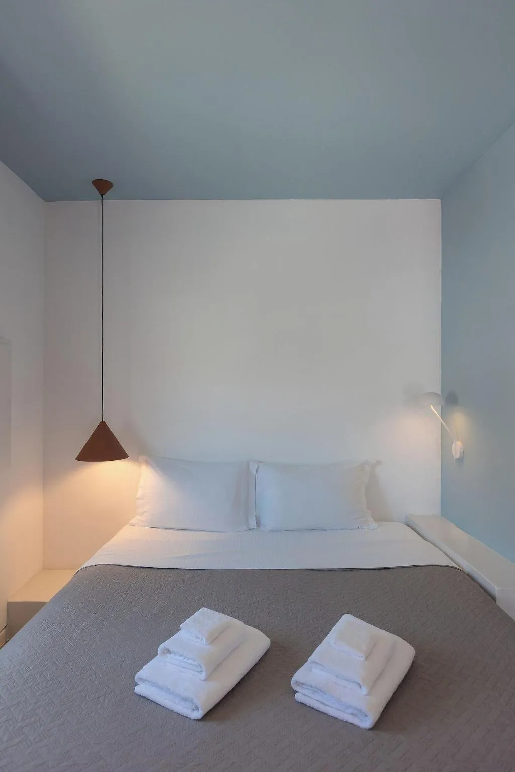 Room, Neo Luxury Suites, Santorini