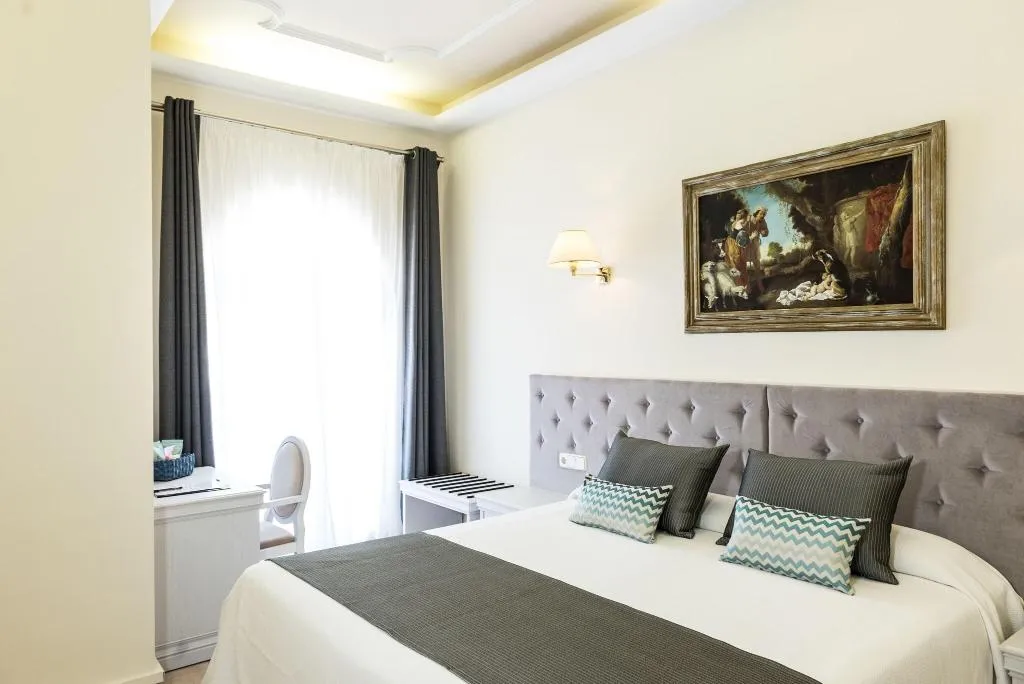 Room, Grand Hotel Palladium, Ibiza