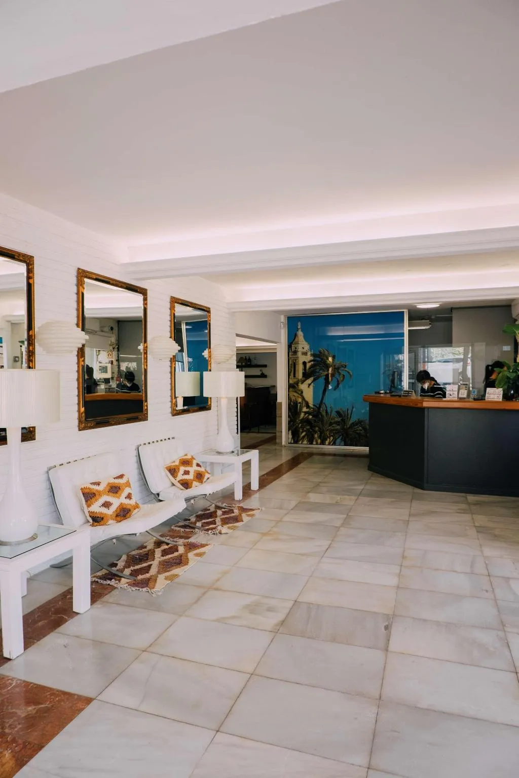 Lobby, Subur Maritim, Costa Brava