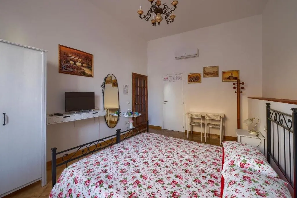 Room, Dimora Del Magnifico, Florence