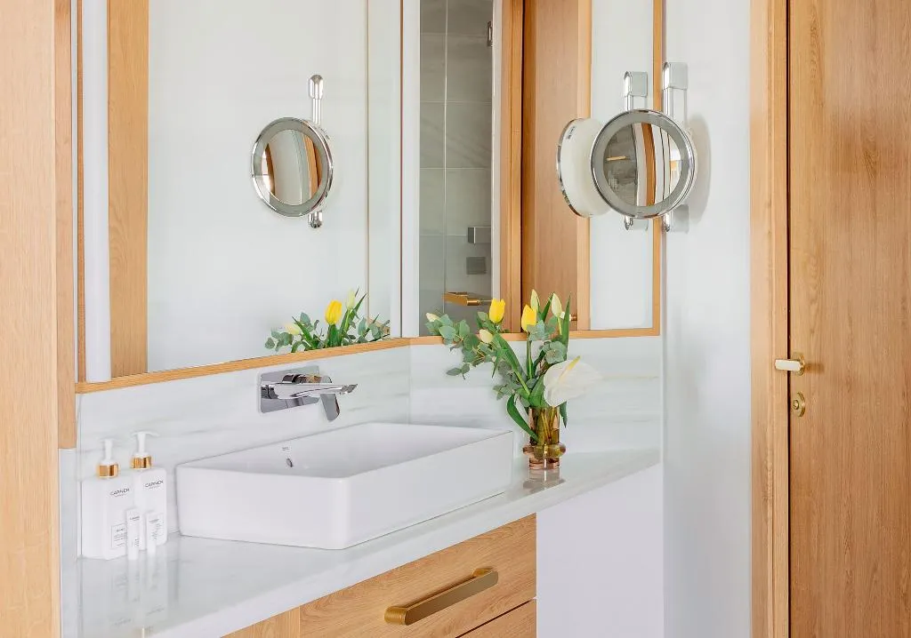 SUITE TWO BEDROOMS Room, Torre Melina Gran Melia, Barcelona