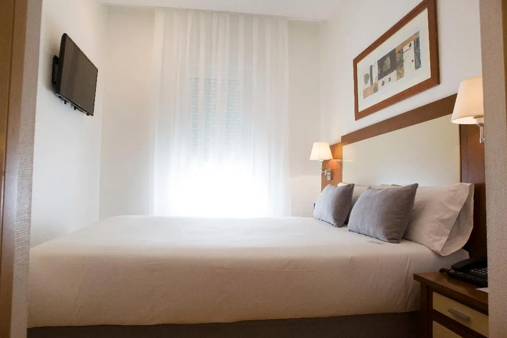 APARTMENT TWO BEDROOMS Room, Albufera Apartotel, Valencia