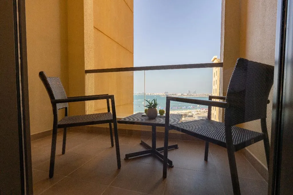 DOUBLE SEA VIEW KING BED Room, Amwaj Rotana-Jumeirah Beach, Dubai