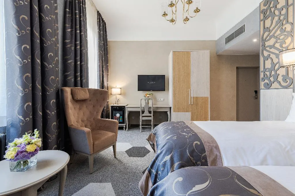 Double or Twin DELUXE Room, Eurostars Metropole Riga, Riga