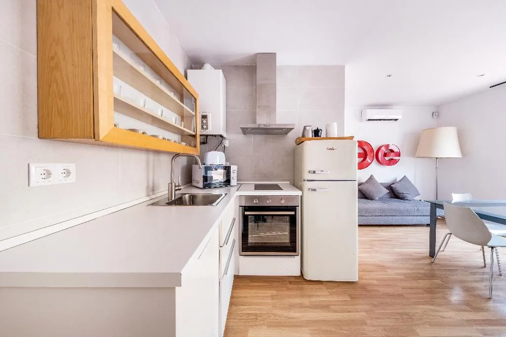 APARTMENT PENTHOUSE Room, Ainb Barcelona Sants Apartments, Barcelona