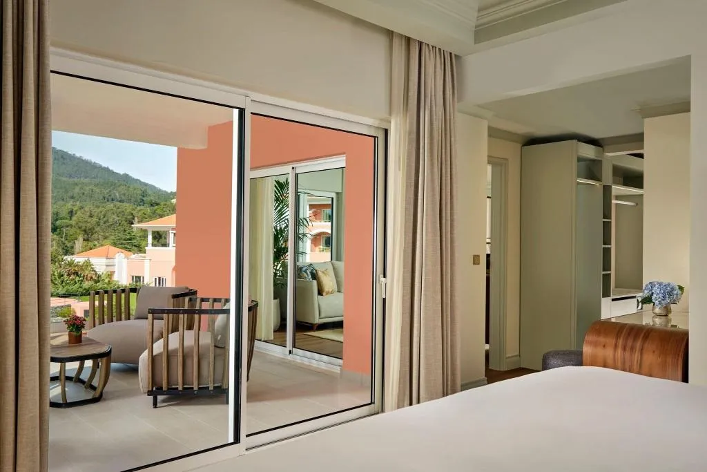 Room, Penha Longa, Lisbon