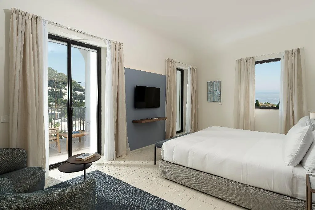 JUNIOR SUITE WITH BALCONY Room, Villa Certosa, Naples