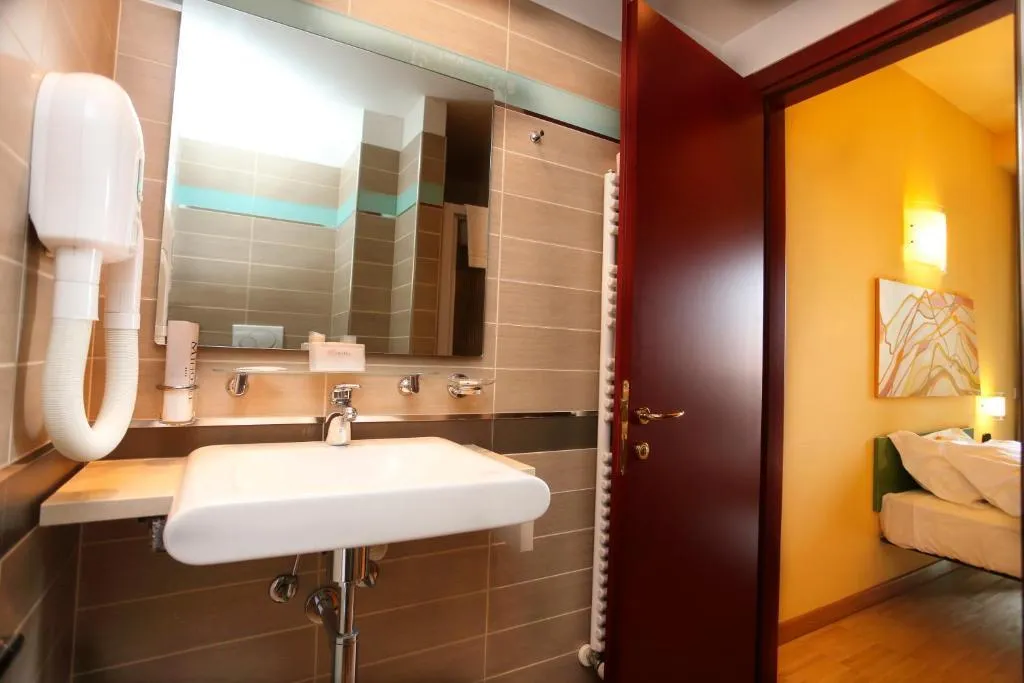 SINGLE STANDARD Room, Mi Hotel, Milan