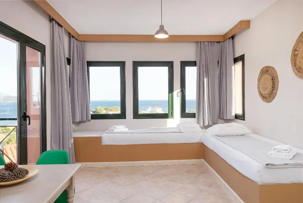 QUADRUPLE ONE BEDROOM Room, Nisea Hotel Samos, Samos