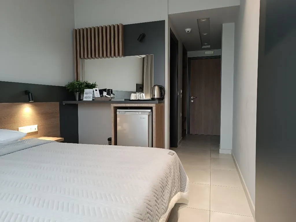 DOUBLE STANDARD Room, Elizabeth Queen Luxury Rooms, Thessaloniki