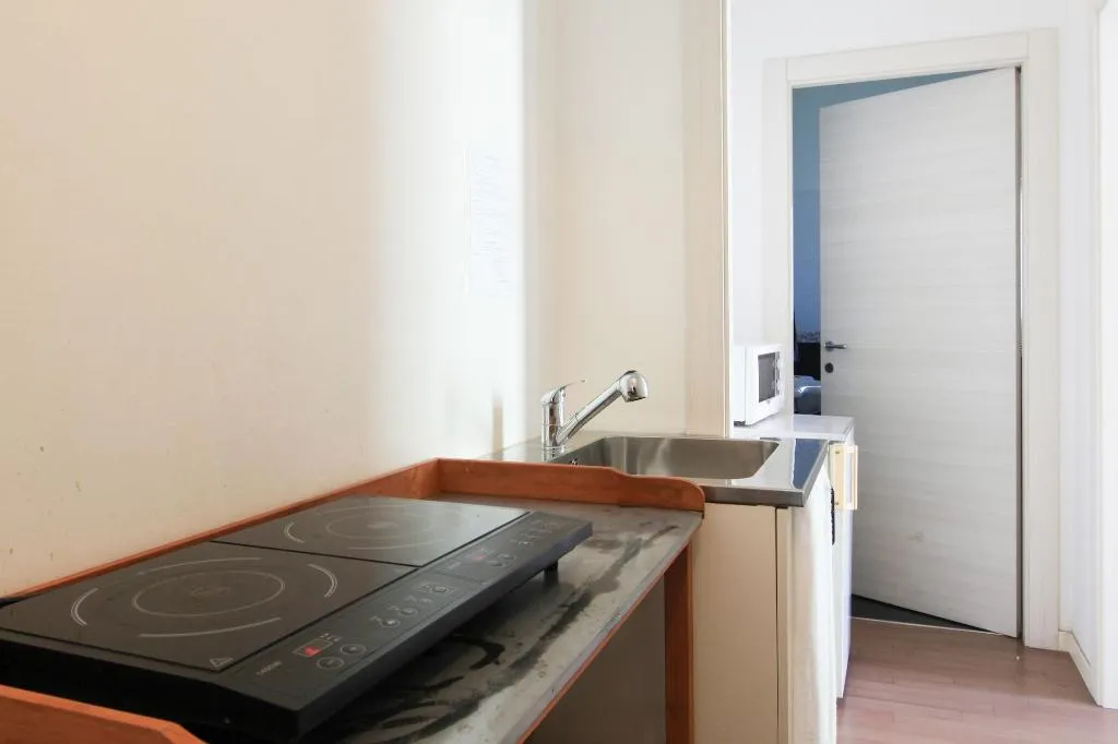 Room, Red Line Room Division, Milan