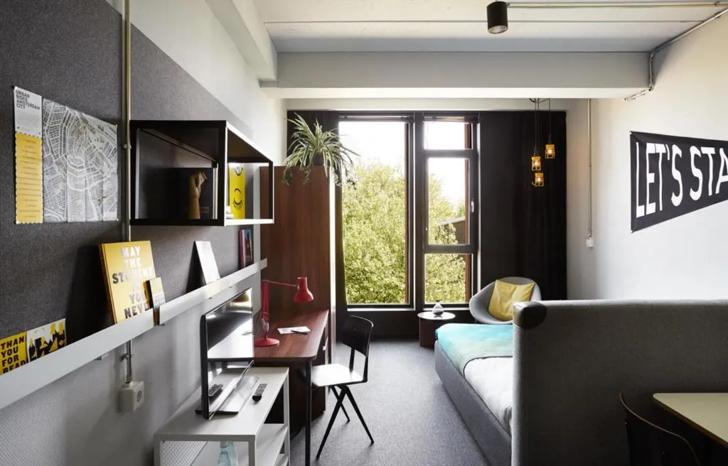 STUDIO DELUXE Room, The Social Hub Amsterdam City, Amsterdam