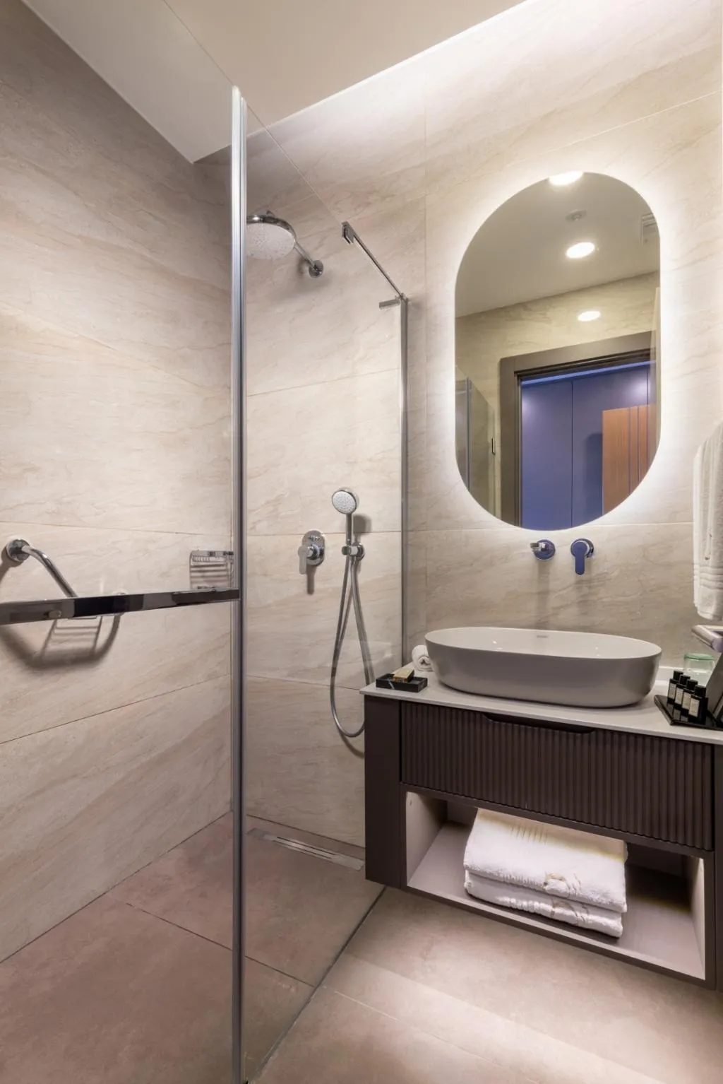 DOUBLE basement Room, Unique Life Style Hotel, Izmir