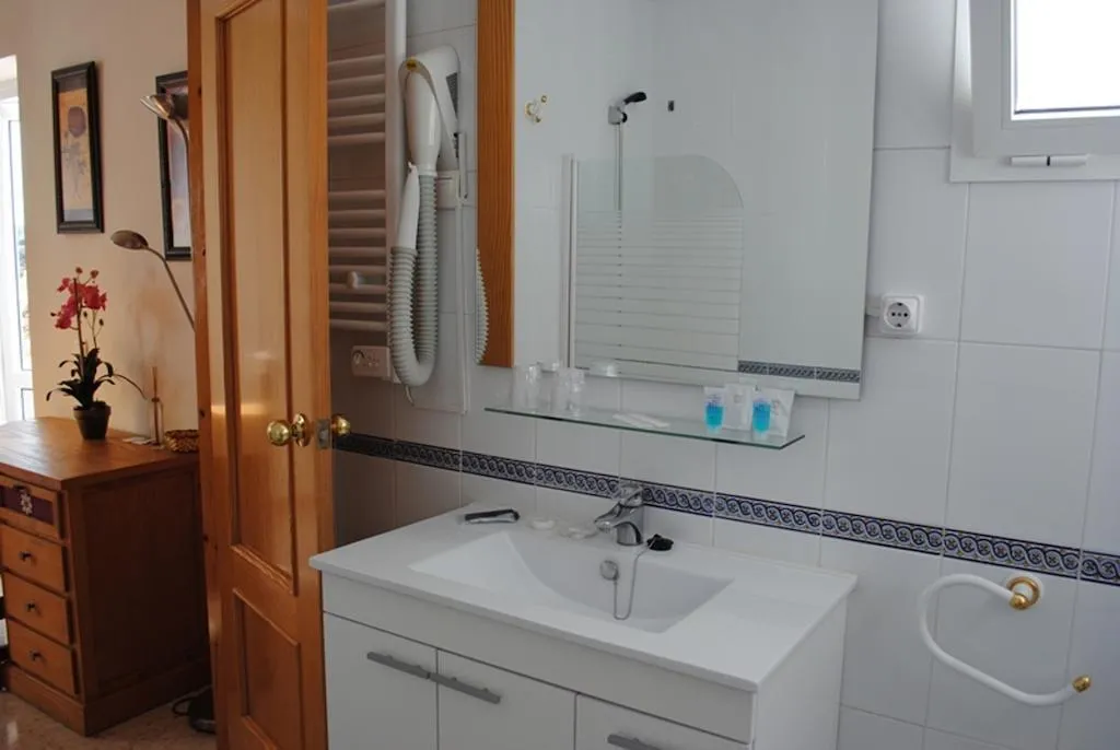 Room, Maria Cristina, Costa Del Sol