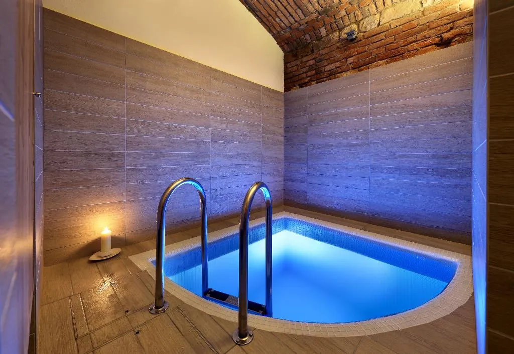 Sports and Entertainment, Absolutum Wellness Hotel Prague, Prague