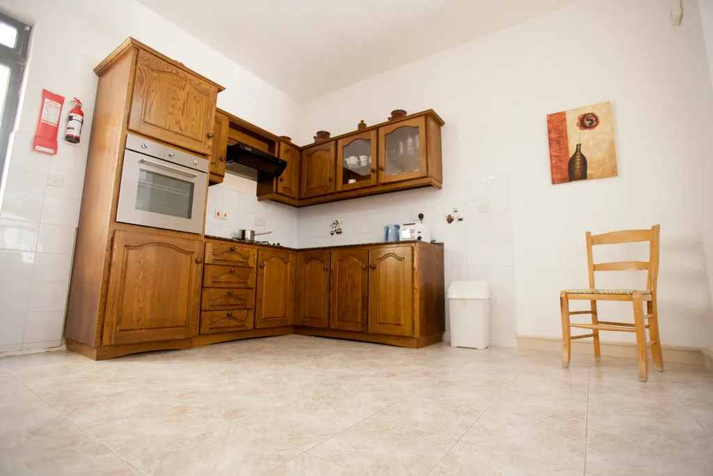 VILLA FOUR BEDROOMS WITH PRIVATE POOL Room, Hgieri, Gozo