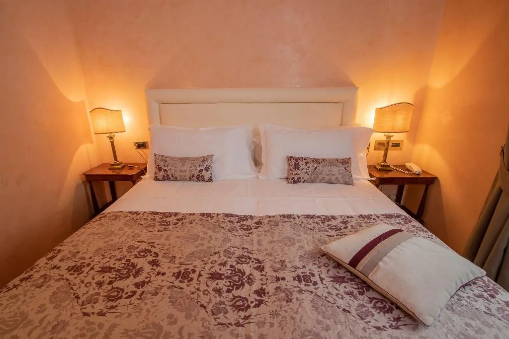 DOUBLE STANDARD Room, Le Due Corti, Milan