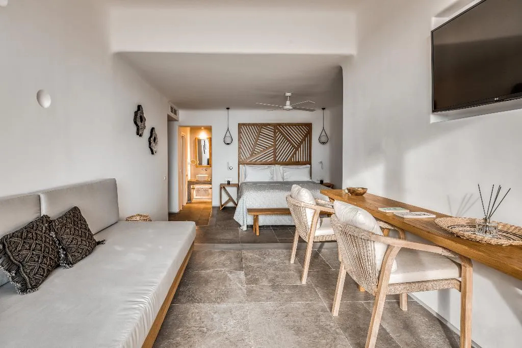 SUITE WITH JACUZZI Room, Alissachni Mykonos, Mykonos
