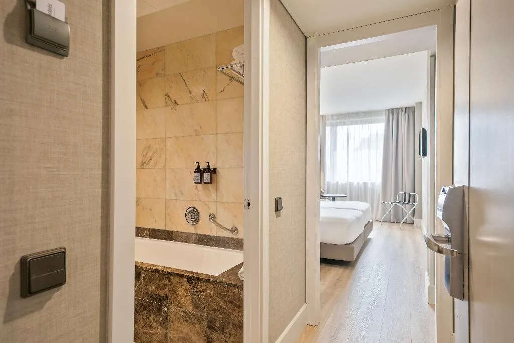 TWIN SUPERIOR Room, Acta City 47, Barcelona