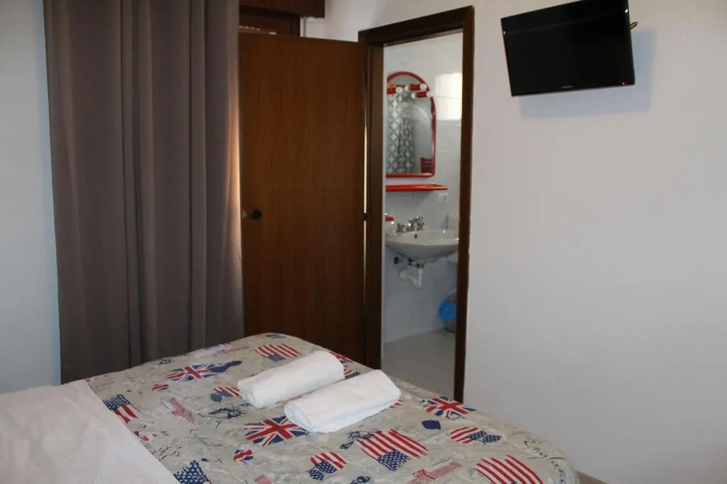 Room, Colombo Hotel & Hostel For Backpackers, Venice