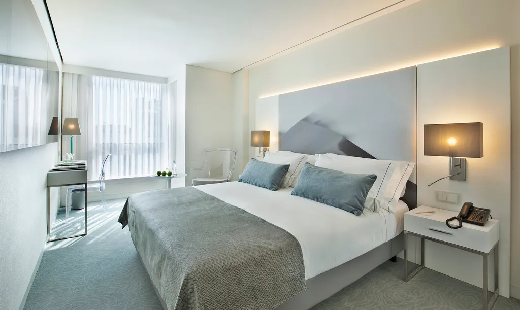 DOUBLE SINGLE USE SUPERIOR Room, White Lisboa, Lisbon