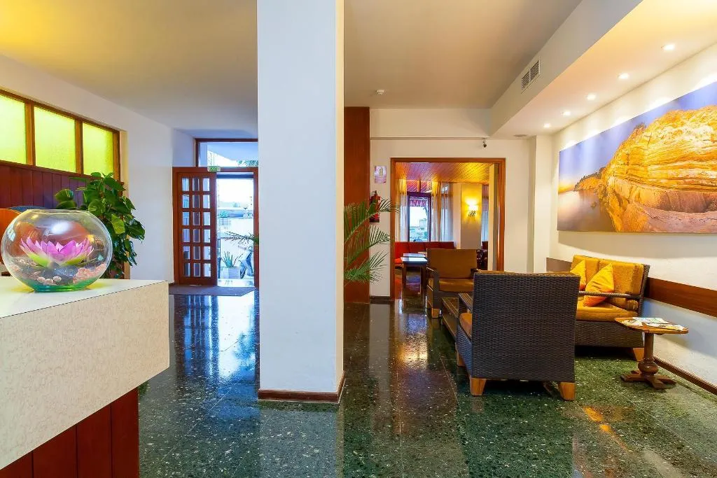 Lobby, Galera, Ibiza