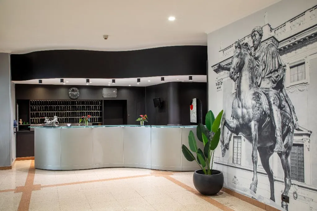 Lobby, Marc'Aurelio, Rome