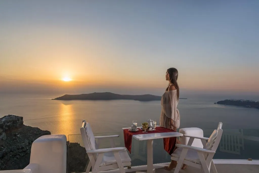 DOUBLE STANDARD Room, Iliovasilema Hotel & Suites, Santorini