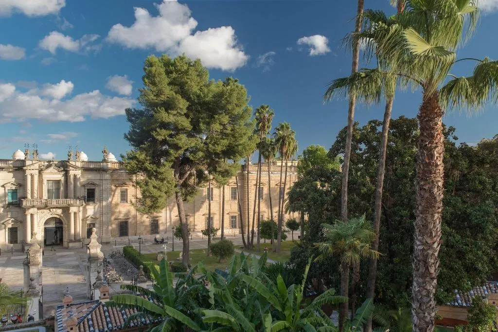 DOUBLE DELUXE KING BED Room, Alfonso XIII, Seville